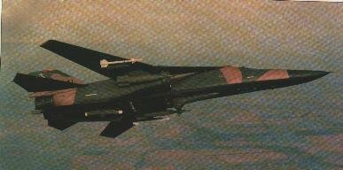 F-111F en cometido de bombardeo