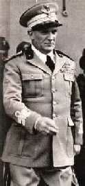 Mariscal Graziani comandante de las fuerzas italianas en Africa