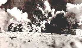 Fortin italiano bombardeado por las bateria inglesas en Bardia